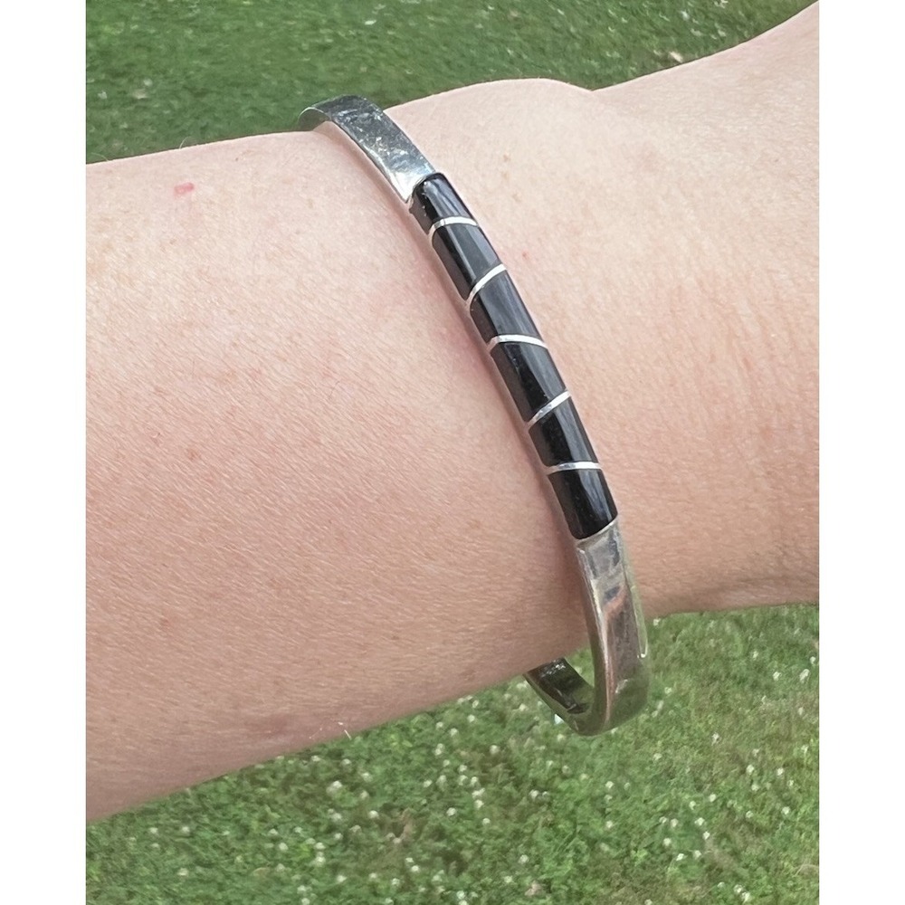 Vtg TAXCO Mexico Black Onyx Inlay Bangle Bracelet 925 Sterling Silver Hinged 24g - Picture 11 of 16